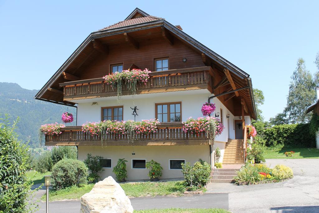 Pension Neuhof オッシアッハ エクステリア 写真